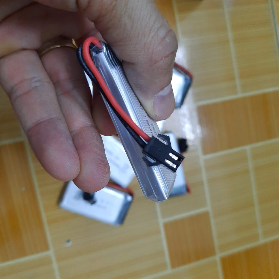 Pin sạc flycam 3.7v 1800mah cổng SM