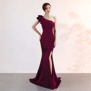 Váy dạ hội lệch vai đuôi cá _ hàng thiết kế