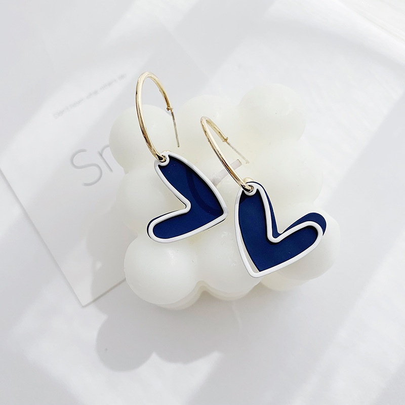 Khuyên tai kẹp không bấm lỗ chốt cố định dáng còng K234 bằng hợp kim mạ vàng hình trái tim bigsize dáng midi Leous