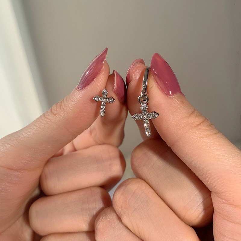 Bông tai chữ thập 191119 thiết kế bất đối xứng cỡ nhỏ thời trang đơn giản cá tính