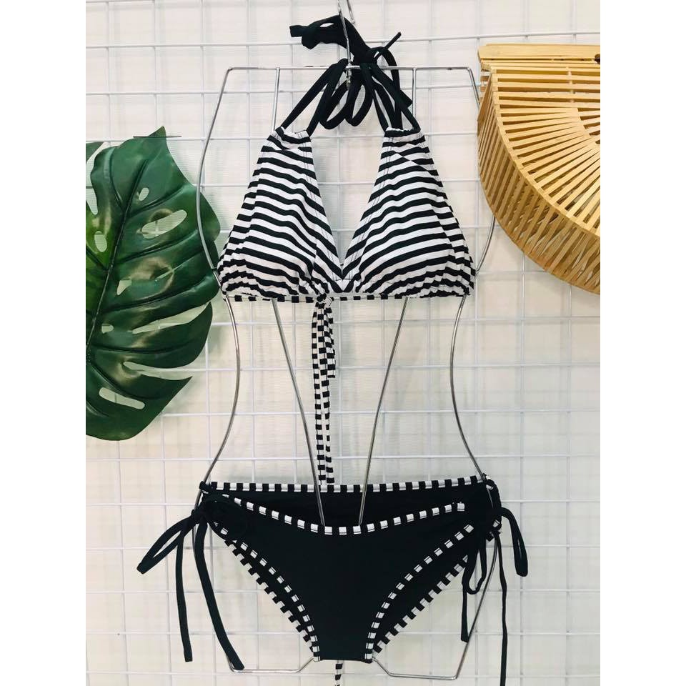 Bikini sọc đen trắng