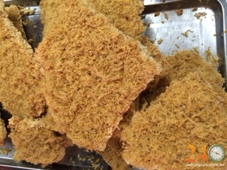 Cơm cháy chà bông đặc sản Sài Gòn