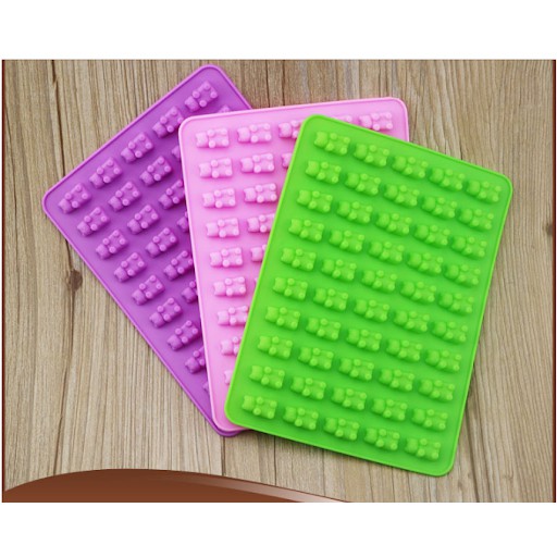 Khuôn silicon làm thạch/làm kẹo chip chip hình gấu kèm bút nhỏ