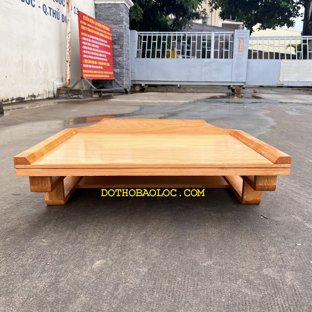 Bàn thờ treo tường gỗ sồi nhiều kích cỡ 2 màu Đỏ và Vàng