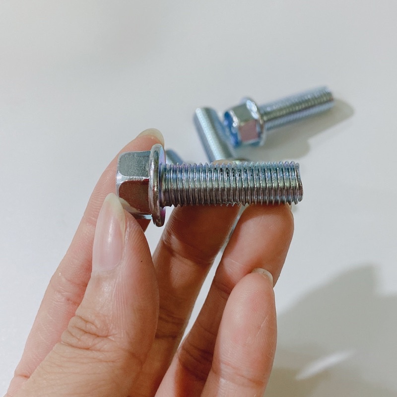 Ốc bulong sắt 10li 10li25 10ly3 10li4 sử dụng chìa khoá 14 hoặc T14 để mở & siết ốc
