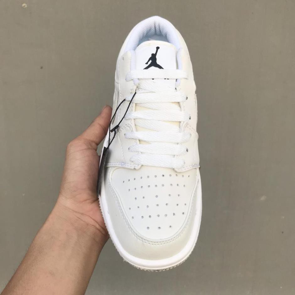 [Xả Kho Thu Vốn] Giày thể thao sneaker Jodan 1 trắng thấp cổ sale hot 2021