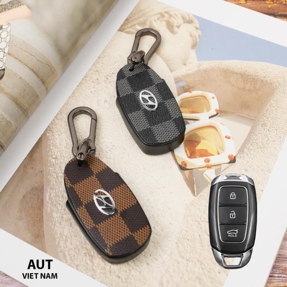 Bao da chìa khóa Smartkey Hyundai 3 nút (Accent,Santafe,Kona) da Canvas L.V xẻ túi cao cấp