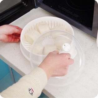 khay hấp lò vi sóng hấp xôi, bánh bao, xửng hấp nhựa Việt Nhật 5625