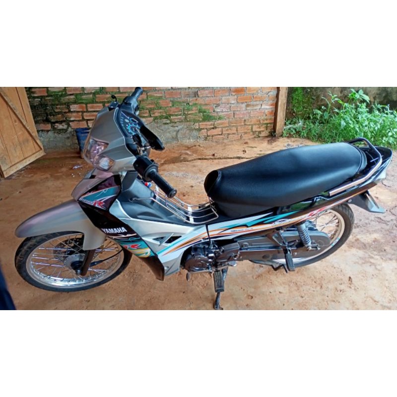 Dàn áo si bạc đen tặng kèm choá đèn,đèn lái,ốc và tem như hình xe😍😍