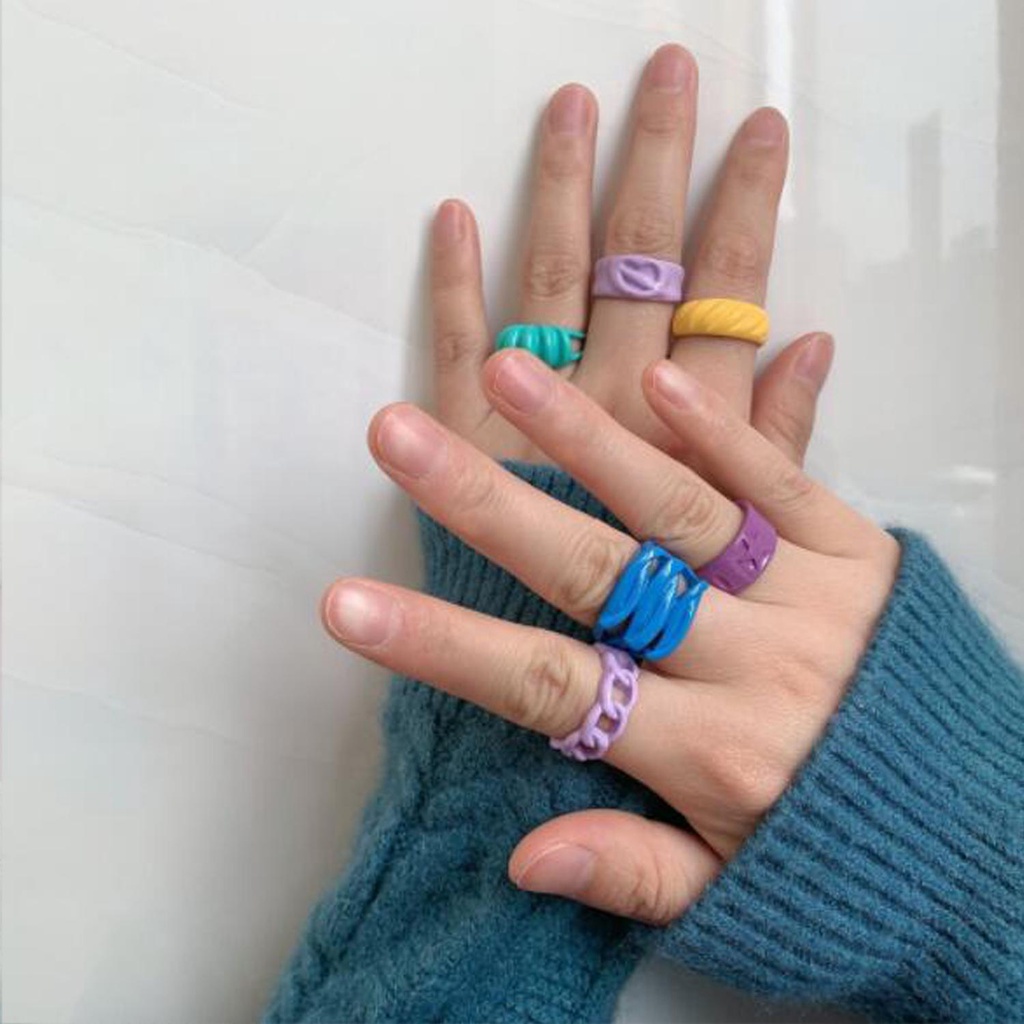 Nhẫn Họa Tiết Bàn Tay Nhiều Màu Sắc