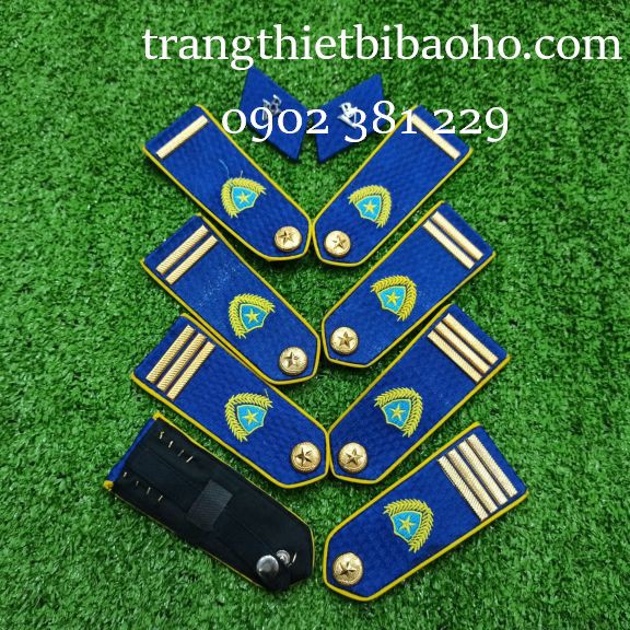 Cầu vai bảo vệ xanh dương viền vàng thêu, sao đồng, gạch đồng kèm ve áo TT08