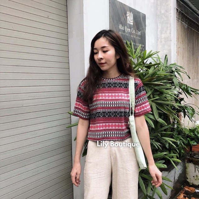 Áo croptop wang( còn xanh trơn)