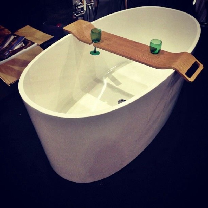 KỆ ĐỂ LY BỒN NGÂM BẰNG GỖ CAO CẤP