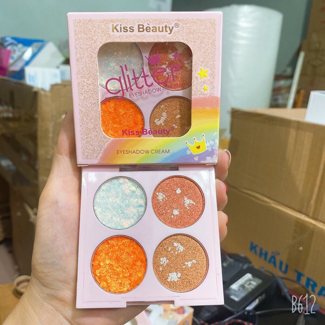 Phấn mắt nhũ 4 ô kissbeauty KB F303 | BigBuy360 - bigbuy360.vn