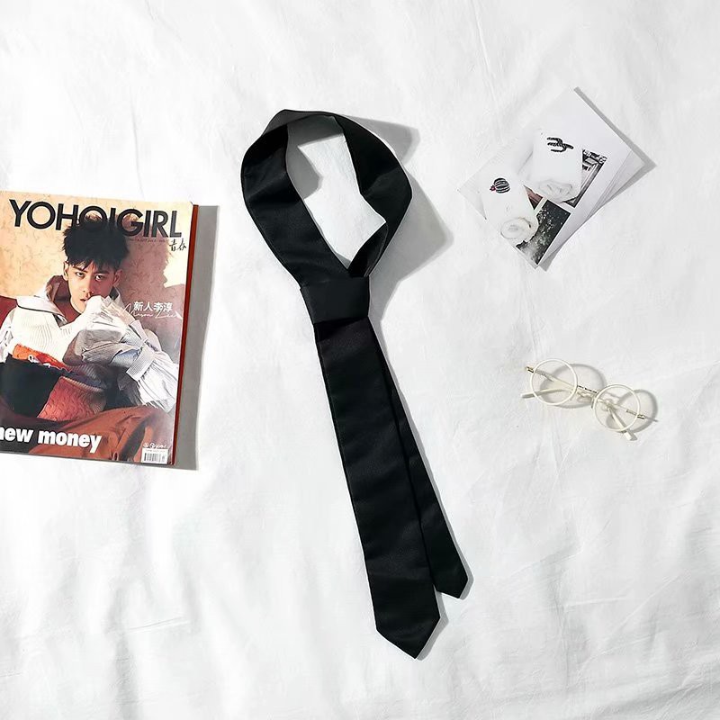 Mặc gì đẹp: Đẹp với Cà Vạt Màu Trắng Đen Phong Cách Hong Kong Cho Nam