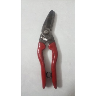 Kéo Cắt cành, tôn nhật bãi