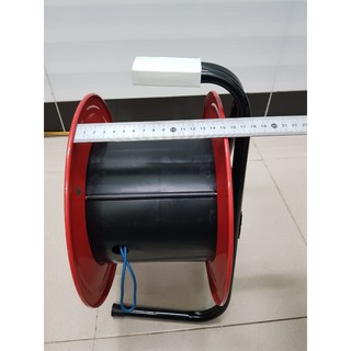 Rulo cuốn dây điện có CB chống giật