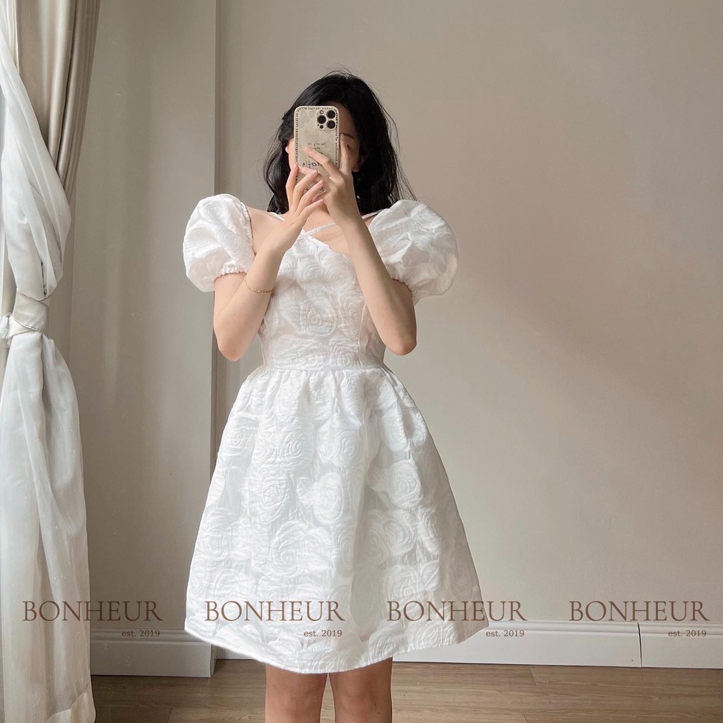 Váy tay bồng đầm xoè trễ vai cổ yếm ngắn chất voan hoa hồng cao cấp Bonheur Lucy Dress