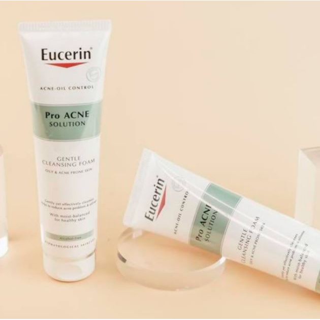 Sữa Rửa Măt Tạo Bọt Kiểm Soát Dầu Eucerin Acne-Oil Control Pro Acne Solution Soft Cleansing Foam