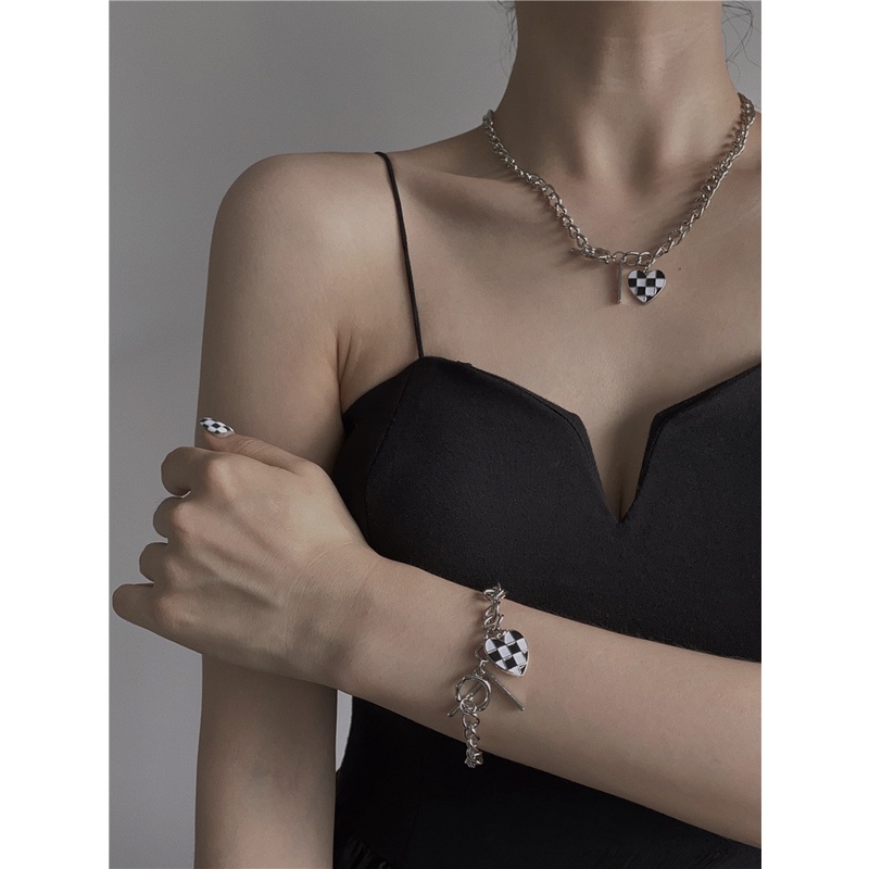 Bộ Vòng cổ mặt hình trái tim họa tiết kẻ sọc màu bạc thời trang cho nữ