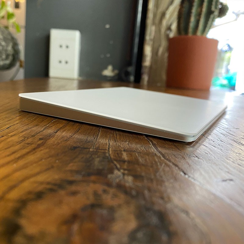 | Đẹp Như Mới | Bàn Di Chuột Bluetooth Magic Trackpad 2 Dùng Cho iPhone, iPad, Macbook, iMac Cảm Ứng Đa Điển