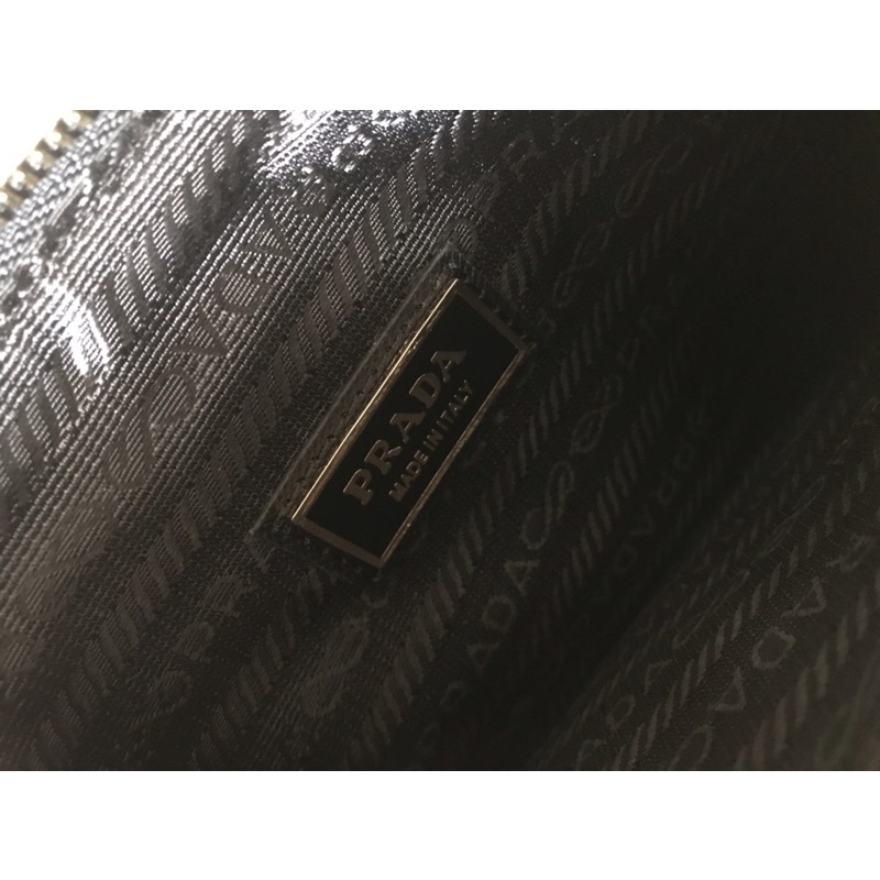 Túi cầm tay PRADA