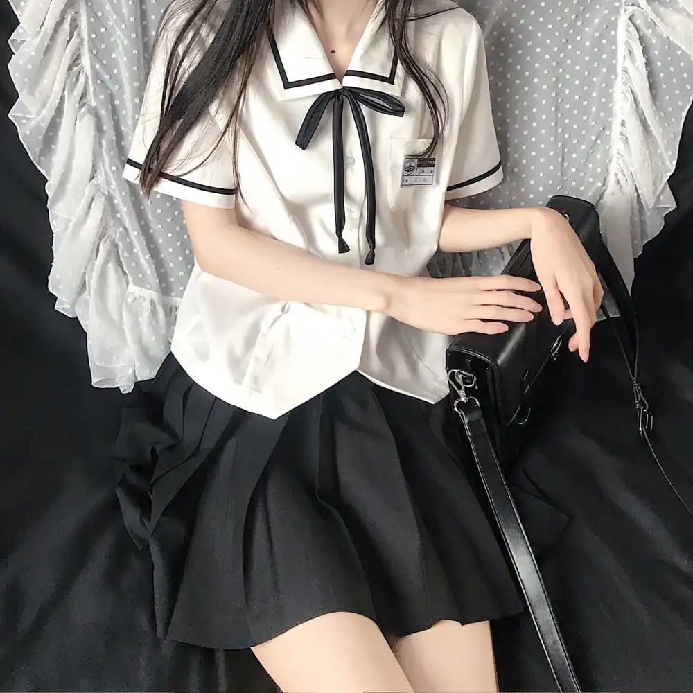 Bộ Đồng Phục Nữ Sinh Nhật Bản Gồm Áo Sơ Mi Tay Ngắn + Chân Váy Ngắn Dễ Thương