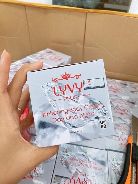 Kem dưỡng trắng BODY LYVY PLUS(mẫu mới)