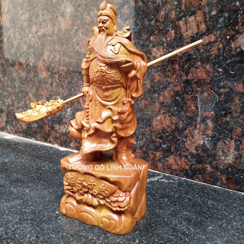 Tượng quan công bằng gỗ thơm