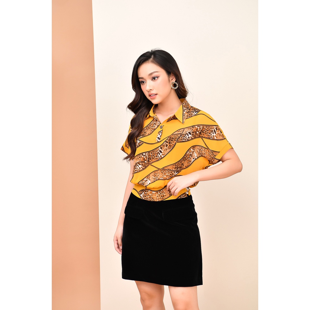 Áo Sơ Mi Nữ Kiểu Tay Ngắn Phong Cách LUPERI LFSM1169 Chất Liệu Trượt Lạnh Cao Cấp Cho Nữ Công Sở