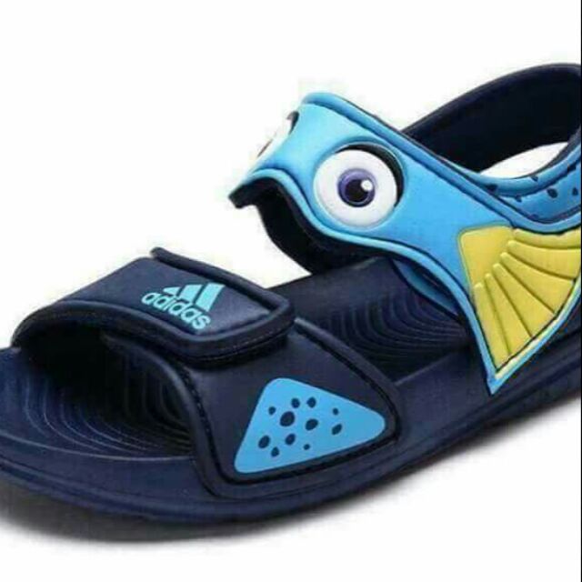 GIÀY BÉ TRAI