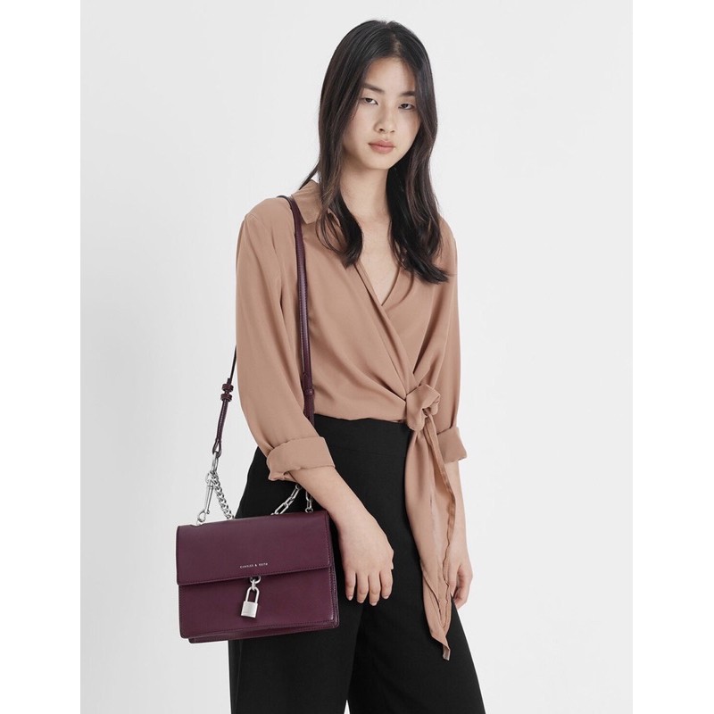 Túi Charles and Keith