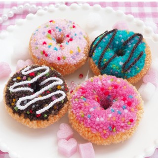 Pompom bánh Donut - Pompom Doughnut - Móc Khóa Handmade