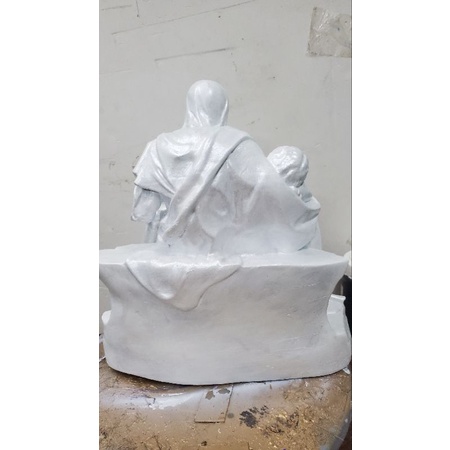 Mô hình Đức Mẹ sầu bi. Pieta