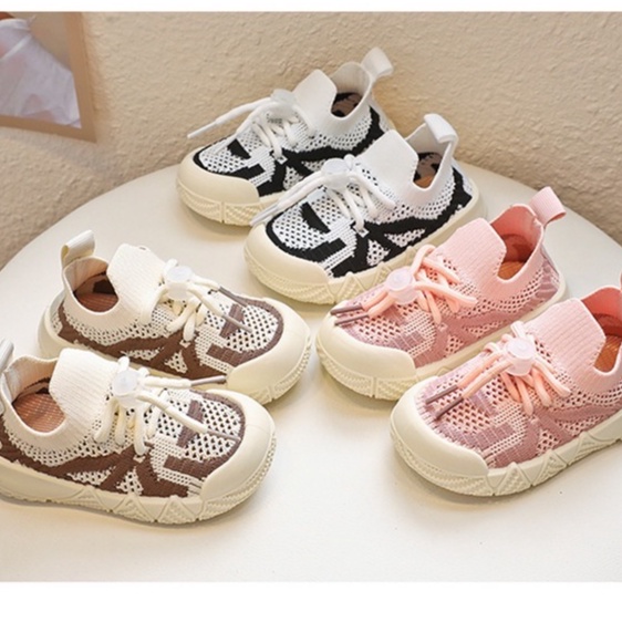[HCM] Giày Thể Thao Bé Gái Chất liệu Dệt Kim Size Từ 1 - 4 Tuổi _ Kiểu Dáng Năng Động, Êm Nhẹ