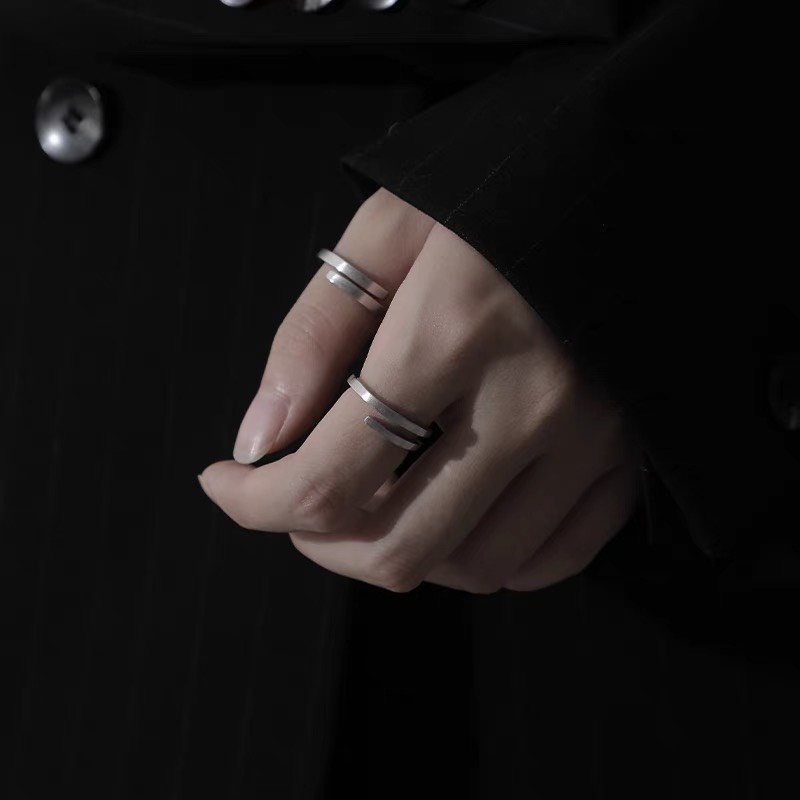 Nhẫn nam nữ tròn Asta Accessories màu bạc thời trang chất Titan đẹp đơn giản không gỉ - Nhẫn San Ring