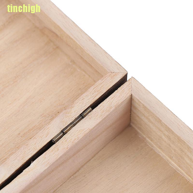 Trang Sức Bằng Gỗ Phong Cách Cổ Điển