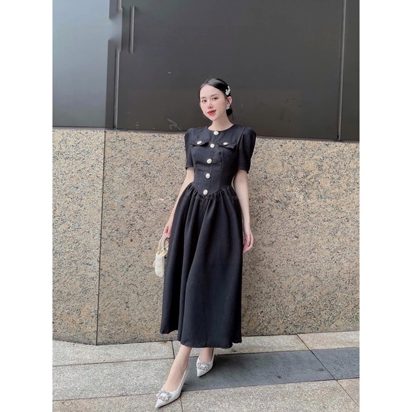 Đầm maxi cổ tròn phối nút