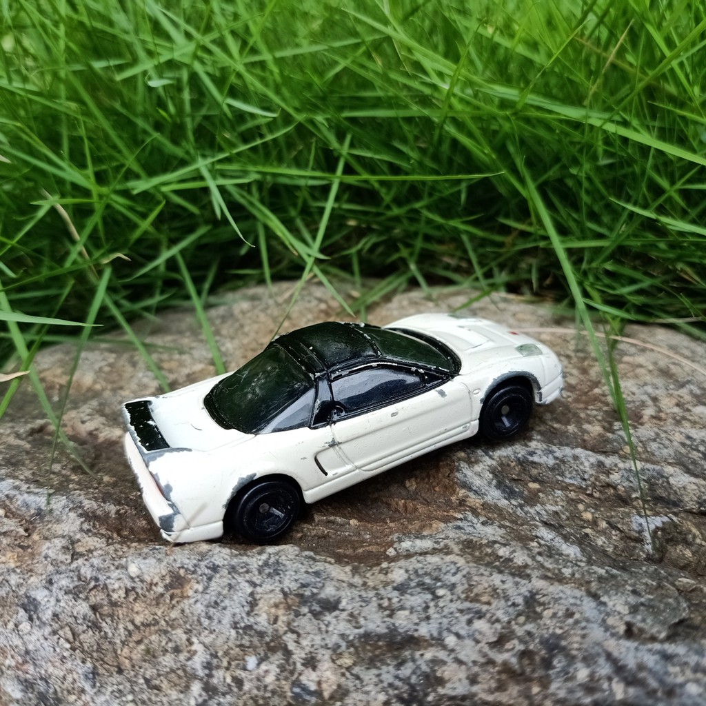 Mô hình Tomica Honda NSX-R 2002 No.81 hàng hot trên thị trường quốc tế