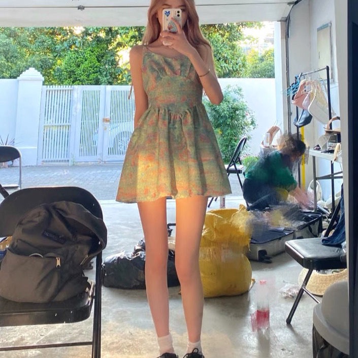 Đầm Ngắn Cổ Chữ V In Họa Tiết Hoa Phong Cách Pháp Cổ Điển Thời Trang Cho Nữ