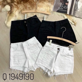 Quần short đen trắng rách thời trang