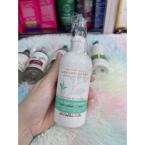 Xịt Thơm Gối Bath and Body Works Aromatherapy Essential Oil Mist 156ml.