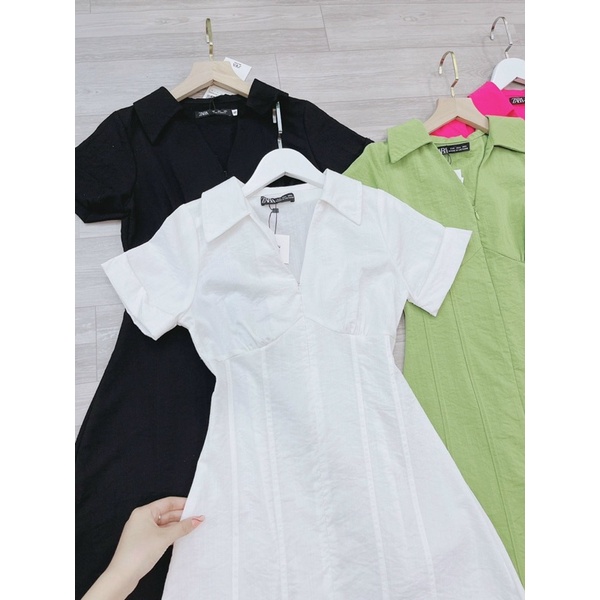 Váy cổ V li dúm ngực