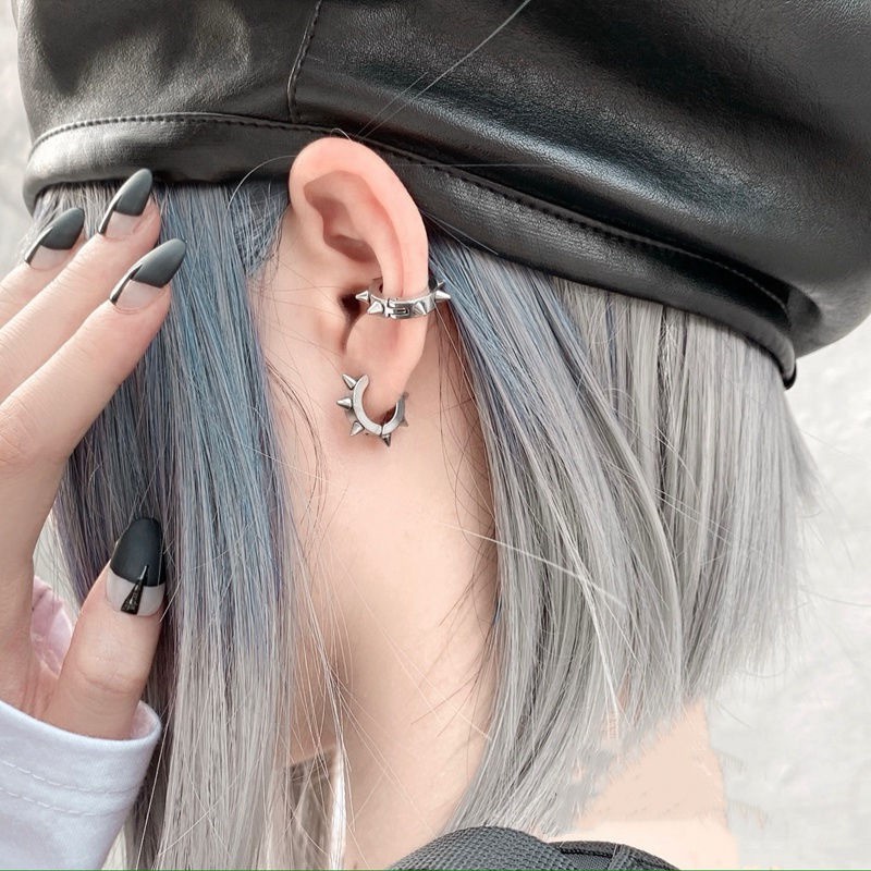 1 chiếc - Khuyên tai đinh titan không đen không rỉ