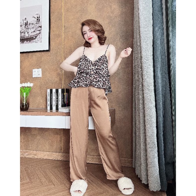 Bộ lụa Latin hai dây nút phối màu, hoạ tiết xinh xắn