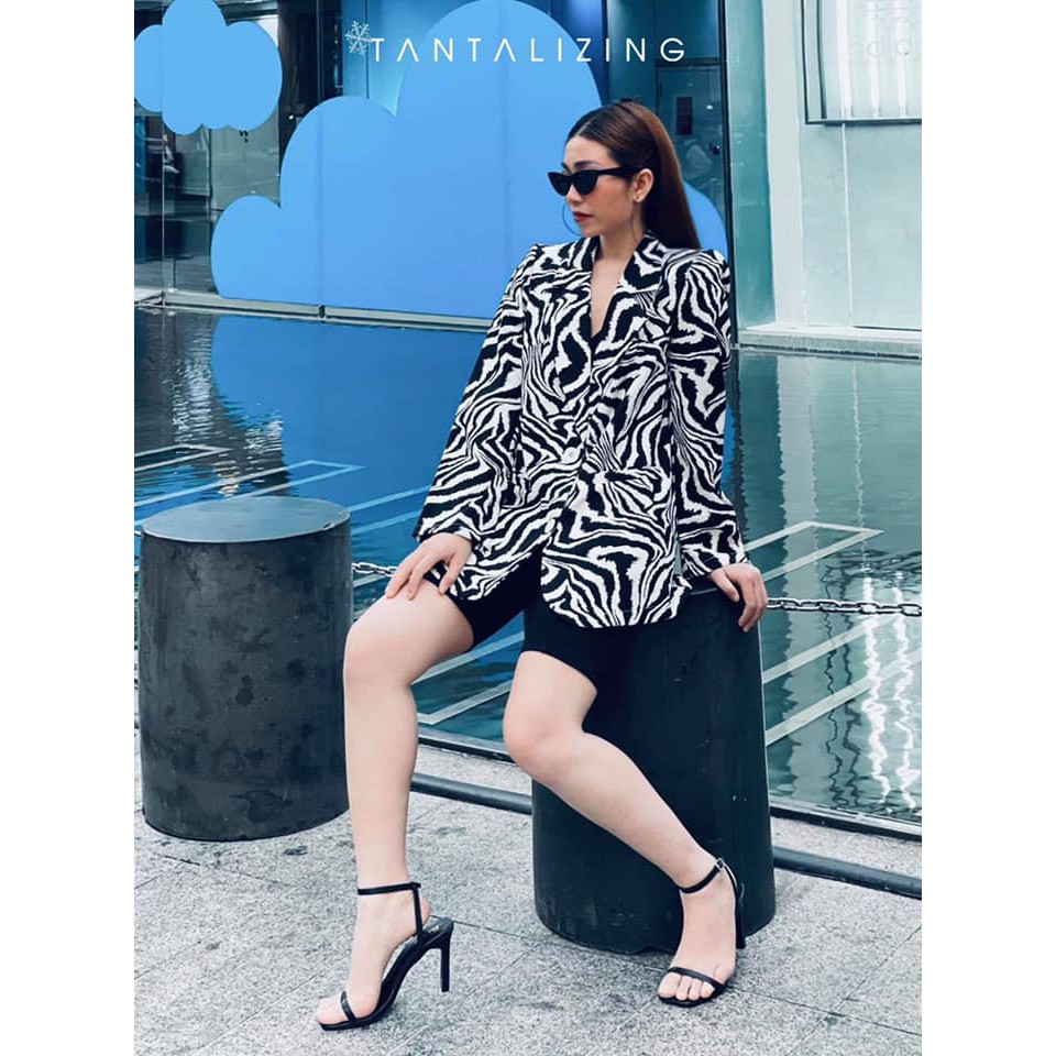 |TANTALIZING| Áo vest họa tiết ngựa vằn