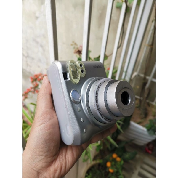 Máy ảnh chụp lấy liền Fujifilm Instax