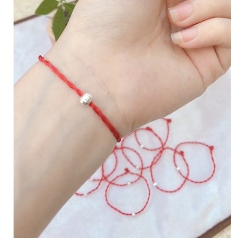 Vòng tay chỉ đỏ mix bi bạc mang lại may mắn và bình an - Trang sức bạc Evasilver