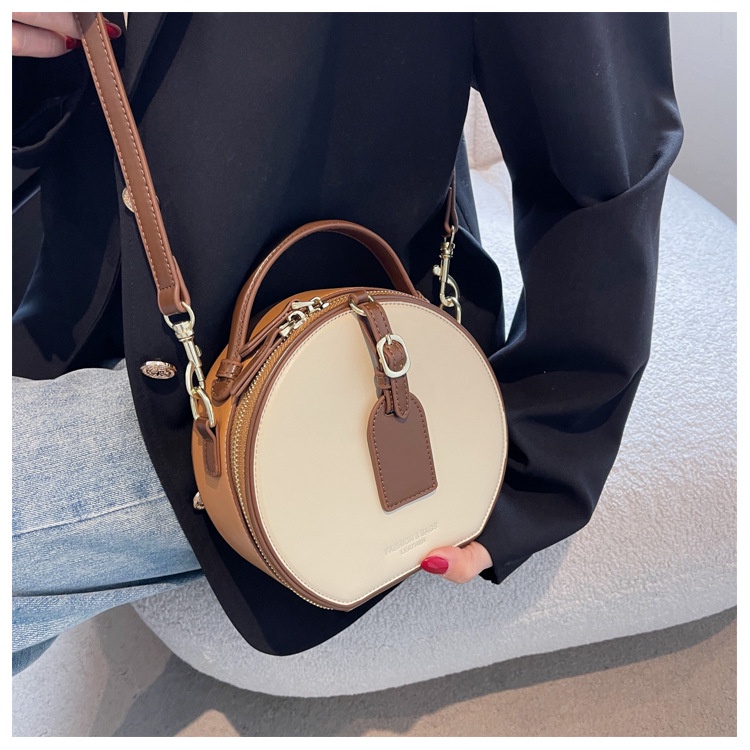 Túi Xách Tay Đeo Chéo Nữ Hình Tròn Hai Màu Trắng Đen Kiểu Dáng Messenger Cao Cấp Mẫu Mới Nhất Hàng Thiết Kế Hàng Loại 1