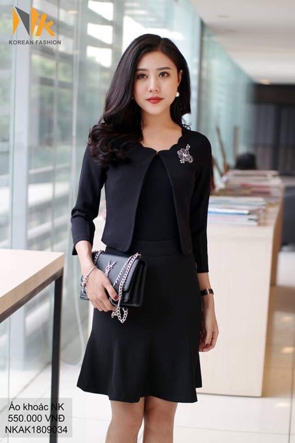 Bán Sỉ Vest lửng 2 lớp cổ lượn sóng unna | BigBuy360 - bigbuy360.vn